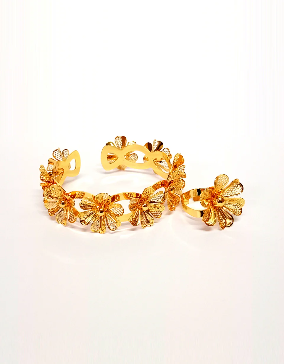 HarmaalWala Floral Bangle